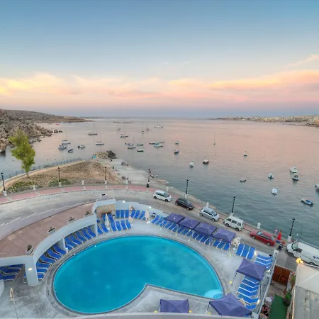 Ambassador-Hotel-Xemxija-Bay-Swimming-Pool