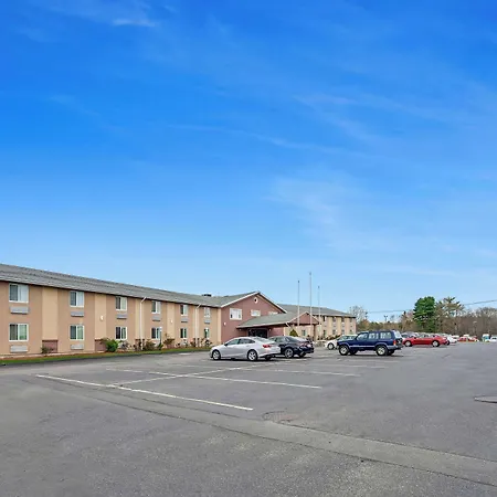 Americas-Best-Value-Inn-Foxboro-Foxborough-Exterior
