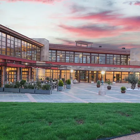 Hotel-Spa-Villa-Nazules-Chueca-Exterior