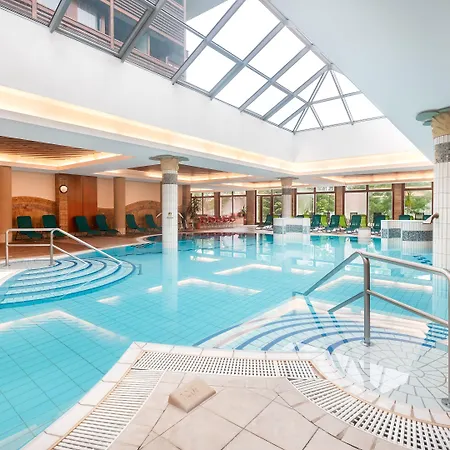 Aquarell-Hotel-Cegled-Swimming-Pool