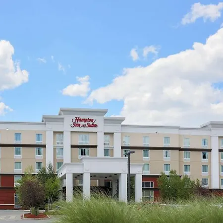 Hampton-Inn-Suites-Poughkeepsie-Spackenkill-Exterior