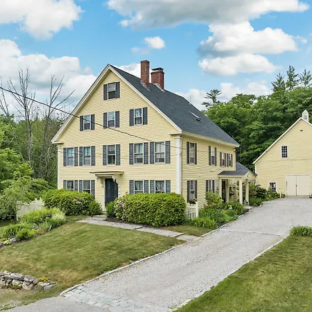 The-Maples-At-Warner-Bed-Breakfast-Exterior