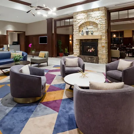 Sheraton-St-Paul-Woodbury-Hotel-Interior