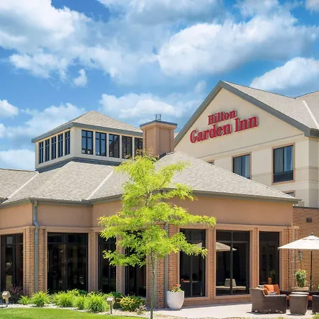 Hilton-Garden-Inn-Sioux-City-Riverfront-Exterior