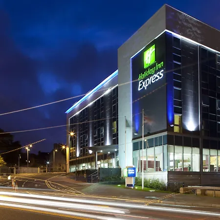 Holiday-Inn-Express-Hamilton-By-Ihg-Interior