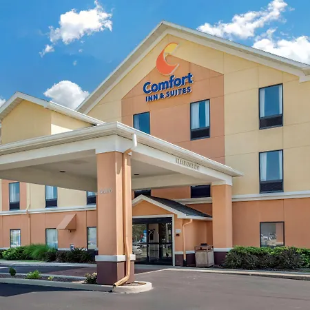 Comfort-Inn-Suites-Muncie-Near-University-Exterior