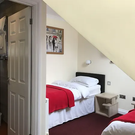 Cassandra-Guest-House-Plymouth-Room