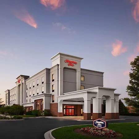 Hampton-Inn-Indianapolis-Northwest-Park-100-Exterior