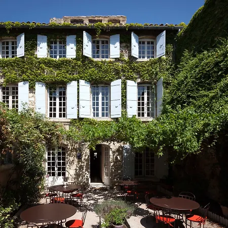 Hotel-De-LAtelier-Villeneuve-les-Avignon-Exterior