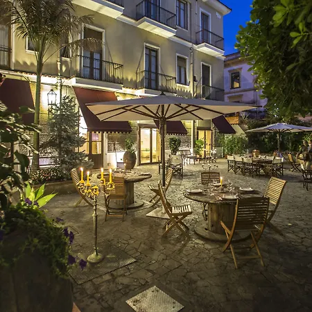 Hotel-Victoria-Maiorino-Cava-De-Tirreni-Exterior