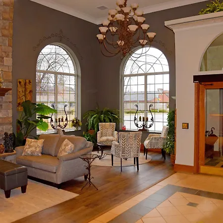 Stone-Gate-Inn-Orillia-Interior