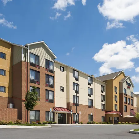 Towneplace-Suites-By-Marriott-Bethlehem-Easton-Lehigh-Valley-Hollo-Exterior