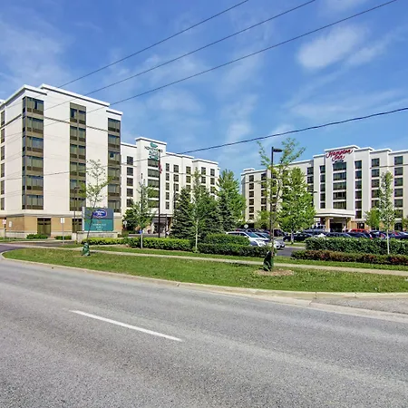 Homewood-Suites-By-Hilton-Toronto-Airport-Corporate-Centre-Exterior