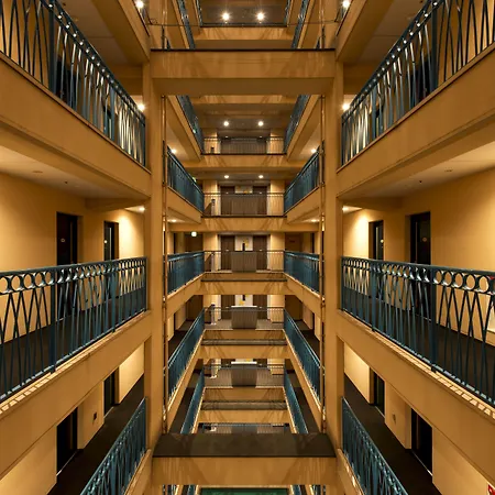 Hotel-Villa-Fontaine-Tokyo-Nihombashi-Hakozaki-Hostel-Beds