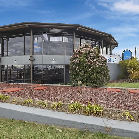 Littomore-Hotel-On-Stewart-Bathurst-Exterior