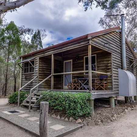 Cypress-Ridge-Cottages-Ballandean-Exterior