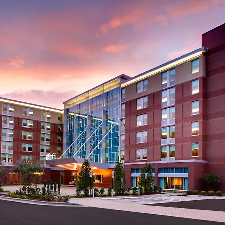 Aloft-Chapel-Hill-Hotel-Exterior