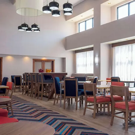 Hampton-Inn-Suites-Riverton-Business