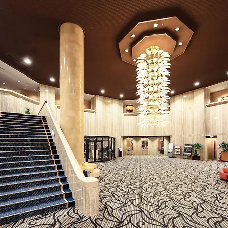 Osaka-Garden-Palace-Interior