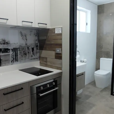 Barooga-River-Gums-Motor-Inn-Kitchen