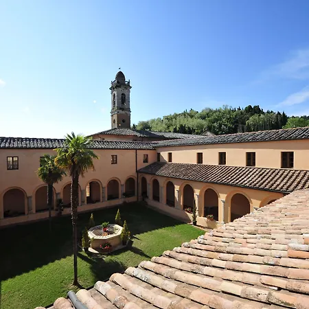 Chiostro-Delle-Monache-Hostel-Volterra-Exterior