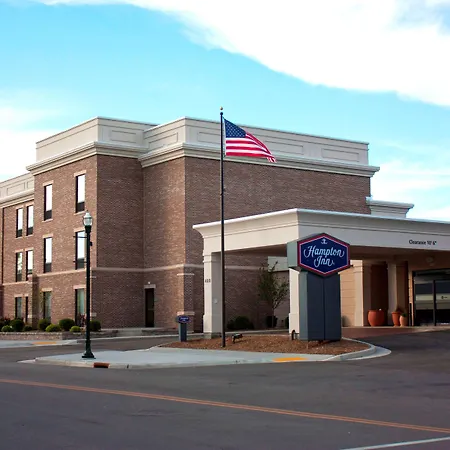 Hampton-Inn-Burlington-Exterior