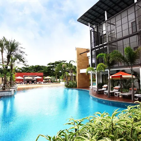 The-Lapa-Hua-Hin-Hotel-Exterior