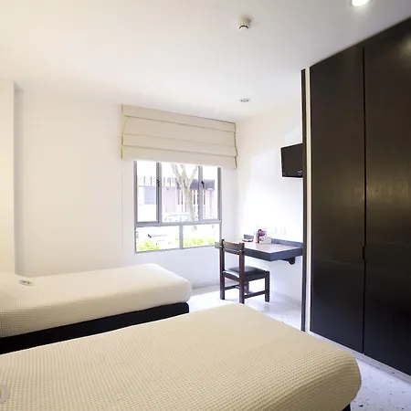 Hotel-Casa-Santa-Monica-Norte-Cali-Room