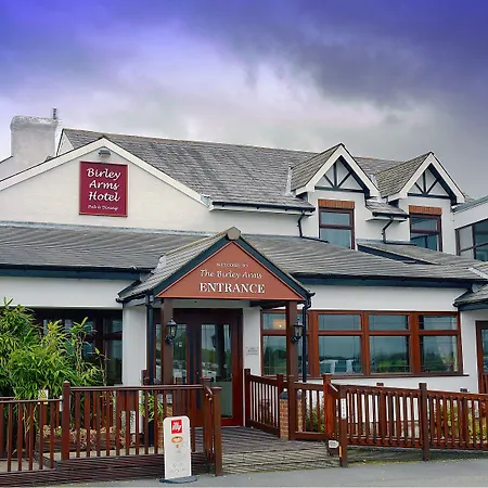 The-Birley-Arms-Hotel-Warton-Wrea-Green-Exterior