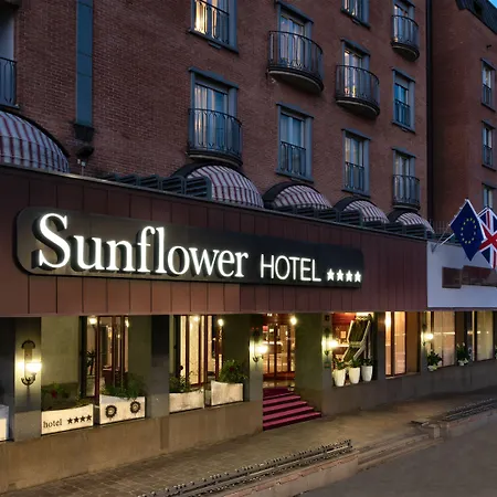 Hotel-Sunflower-Milan-Exterior