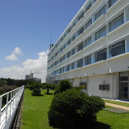 Kamogawa-Sea-World-Hotel-Exterior