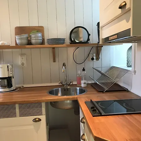 Boersen-Apartment-Suites-Visby-Kitchen
