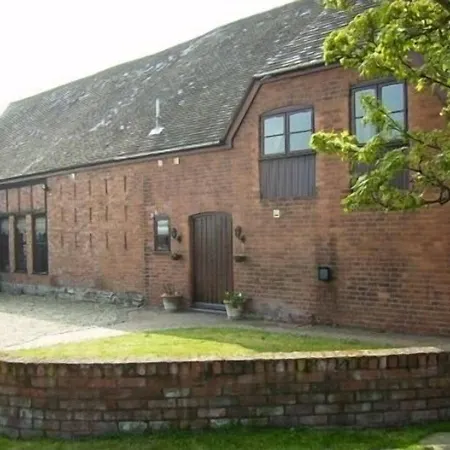 Bluebell-Farm-Bed-Breakfast-Upton-upon-Severn-Exterior