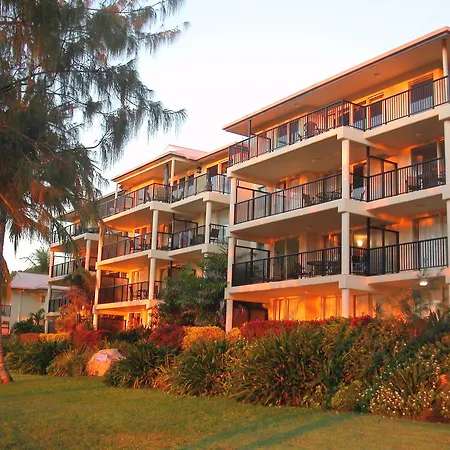 Rose-Bay-Resort-Bowen-Exterior