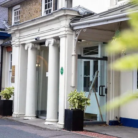 Mercure-Thurrock-Stifford-Hall-Grays-Exterior