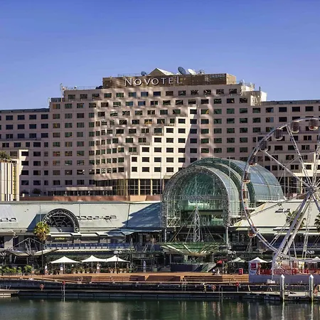 Novotel-Sydney-Darling-Harbour-Exterior