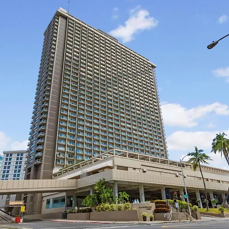 Ala-Moana-Honolulu-By-Mantra-Hotel-Exterior