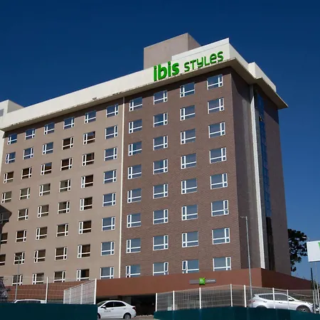Ibis-Styles-Curitiba-Aeroporto-Hotel-Sao-Jose-dos-Pinhais-Exterior