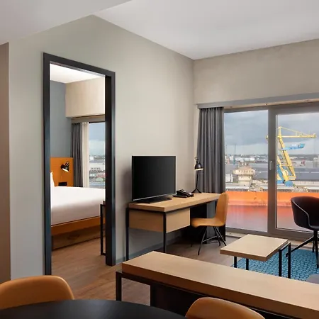 Residence-Inn-By-Marriott-Amsterdam-Houthavens-Business
