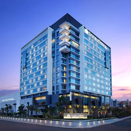 Doubletree-By-Hilton-Jakarta-Kemayoran-Exterior