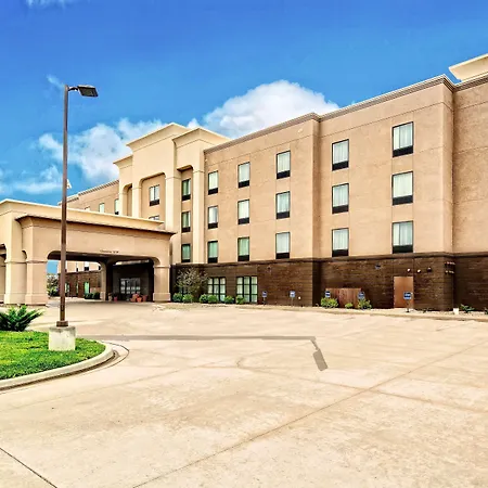Hampton-Inn-Belton-Kansas-City-Exterior