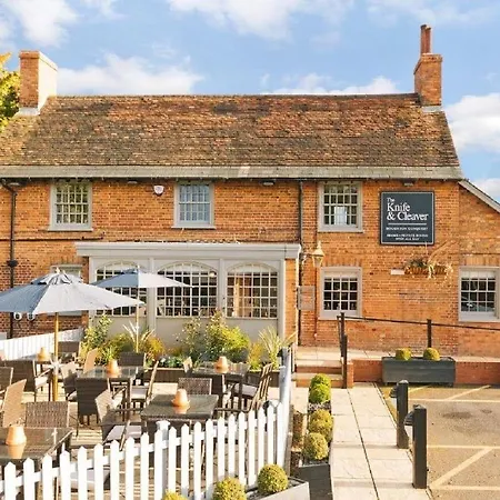 The-Knife-Cleaver-Houghton-Conquest-Exterior