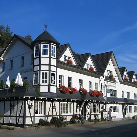 Landhotel-Menke-Brilon-Exterior