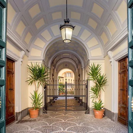 Domus-Liberius-Rome-Bed-Breakfast-Interior