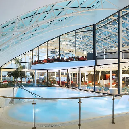 Oceania-Paris-Roissy-Cdg-Hotel-Le-Mesnil-Amelot-Interior