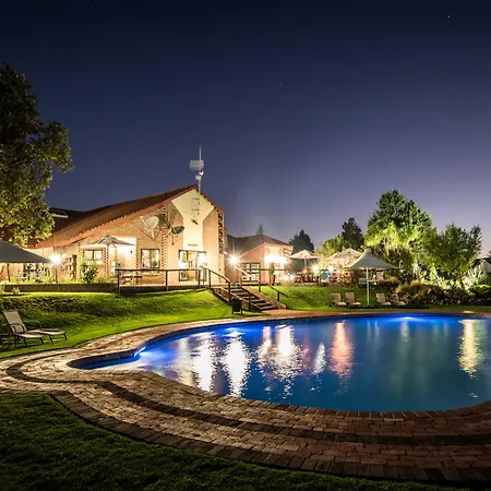 First-Group-Qwantani-Hotel-Harrismith-Exterior