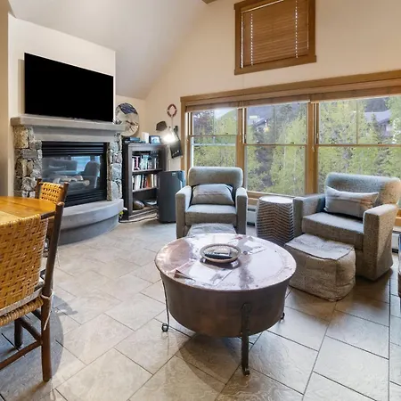 Jackpine-Black-Bear-Condominiums-By-Keystone-Resort-Exterior