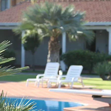 Hotel-Barbarella-Qualiano-Exterior