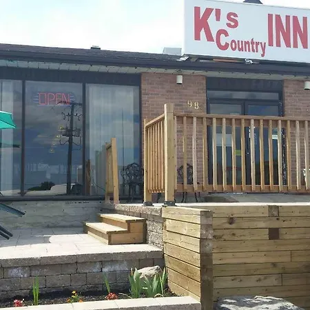 KcS-Country-Inn-Vars-Exterior