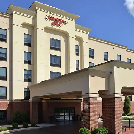 Hampton-Inn-Springfield-Southeast-Mo-Exterior